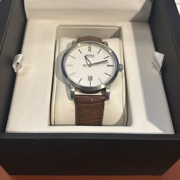 Men's Hugo Boss Quartz Watch - Picture 3 of 10